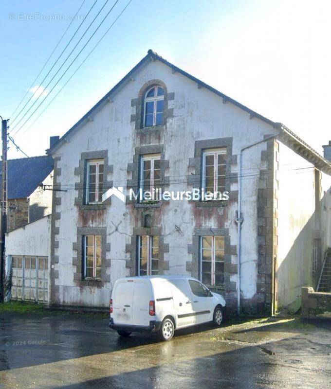 Maison à QUINTIN