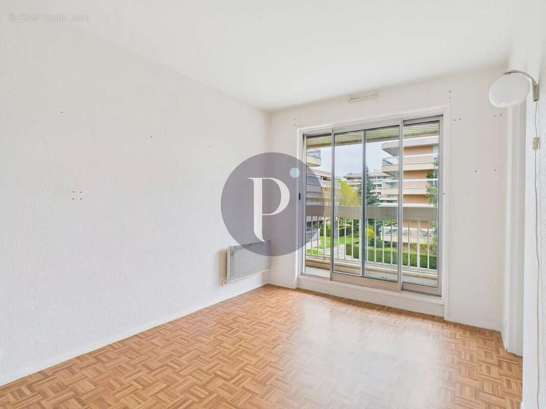 Appartement à VERRIERES-LE-BUISSON