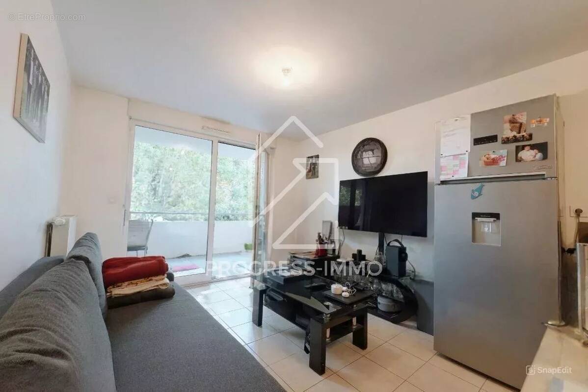 Appartement à COMBS-LA-VILLE