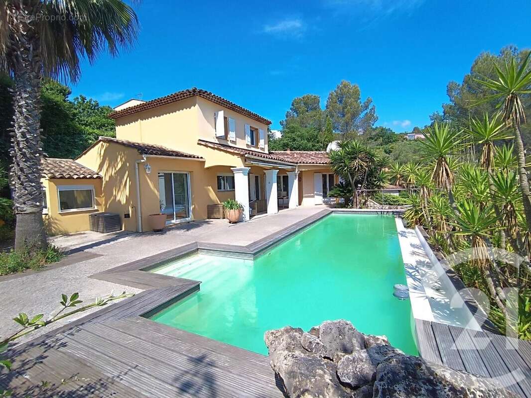 Maison à BIOT