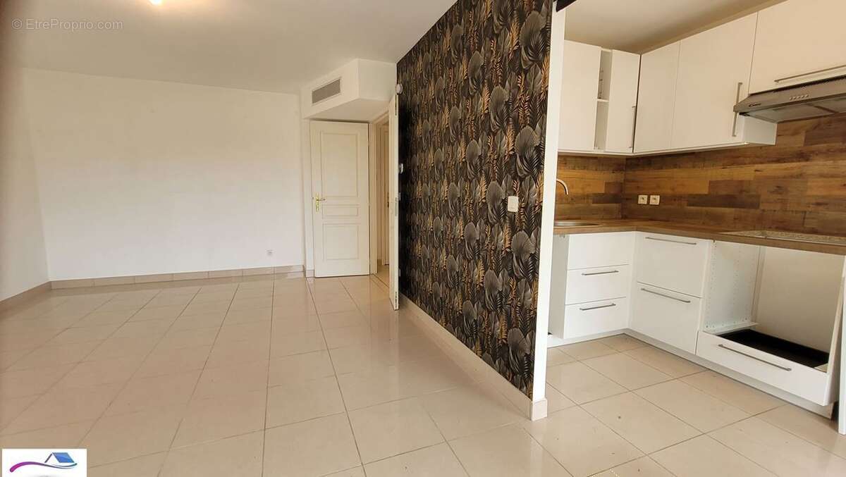 Appartement à MANDELIEU-LA-NAPOULE