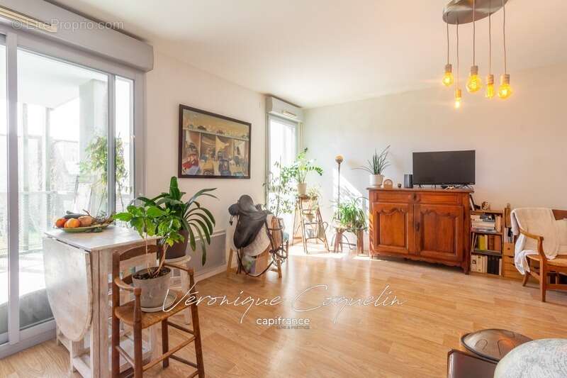 Appartement à SAINTE-LUCE-SUR-LOIRE