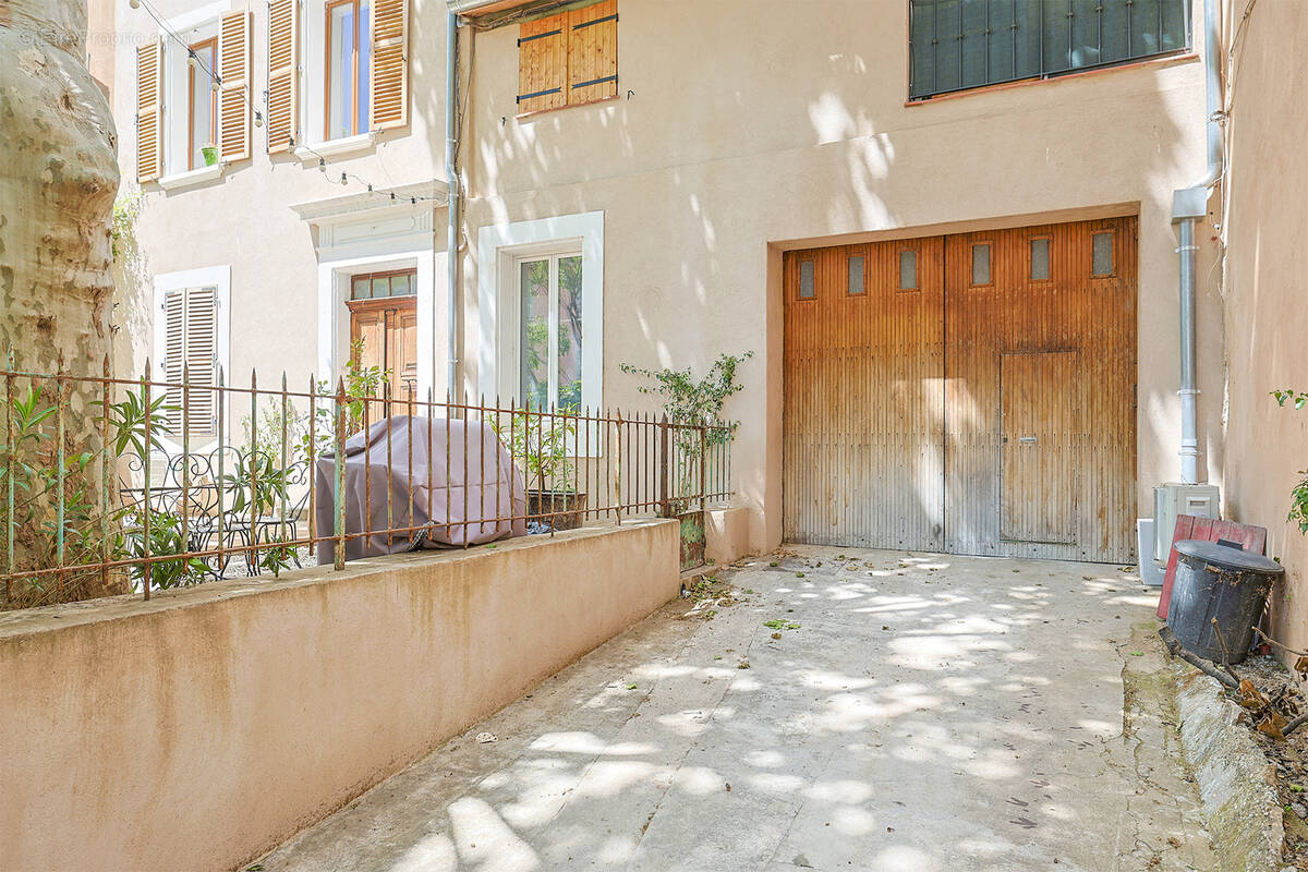 Appartement à PUGET-VILLE