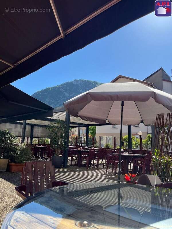 Commerce à TARASCON-SUR-ARIEGE