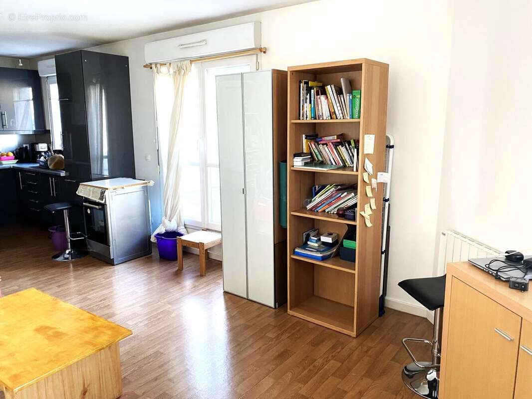 Appartement à VILLETANEUSE