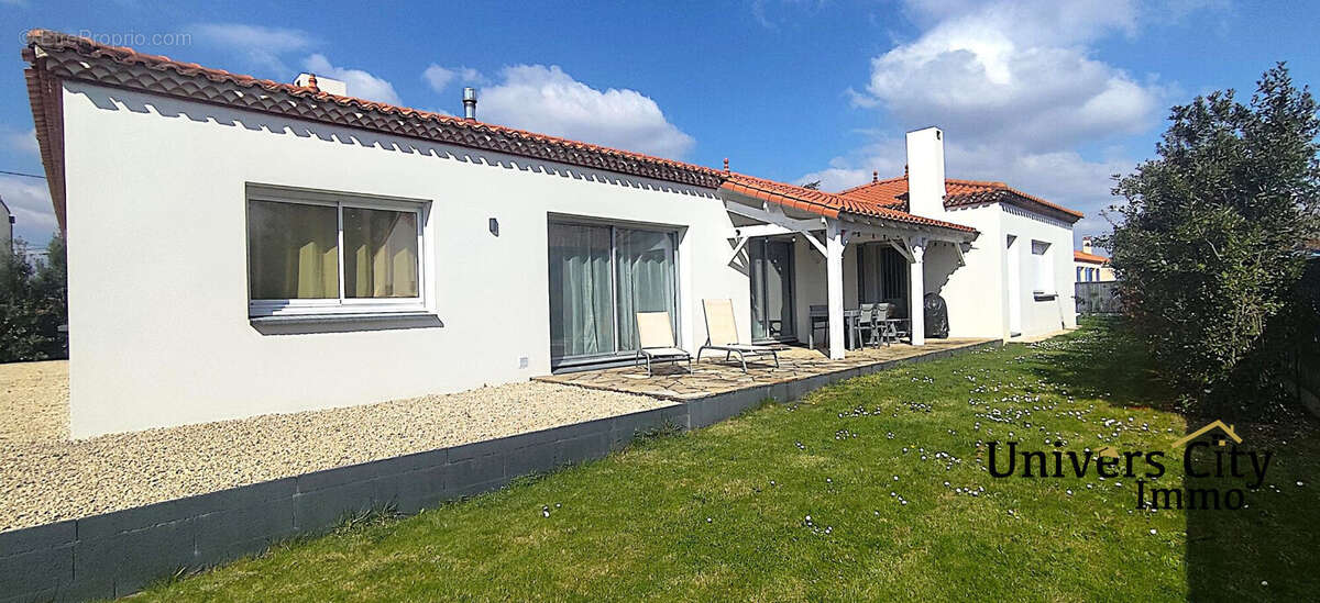 Maison à LES SORINIERES