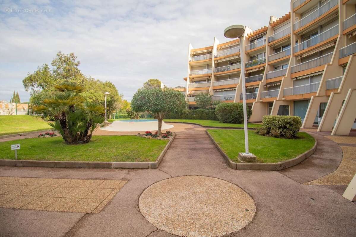 Appartement à MANDELIEU-LA-NAPOULE