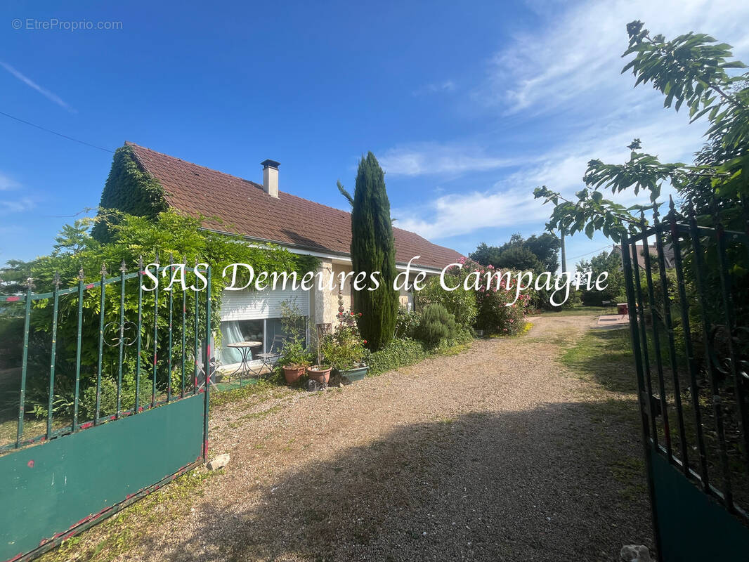Maison à SANCERRE