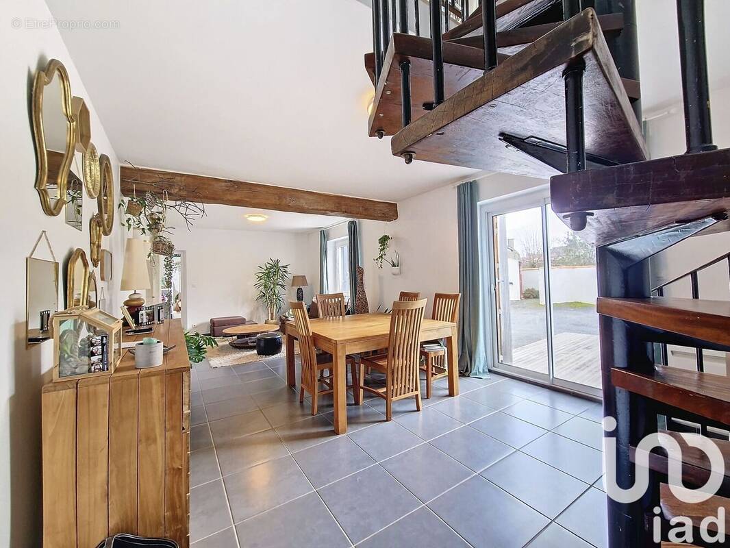 Photo 1 - Maison à MONTREUIL-BELLAY