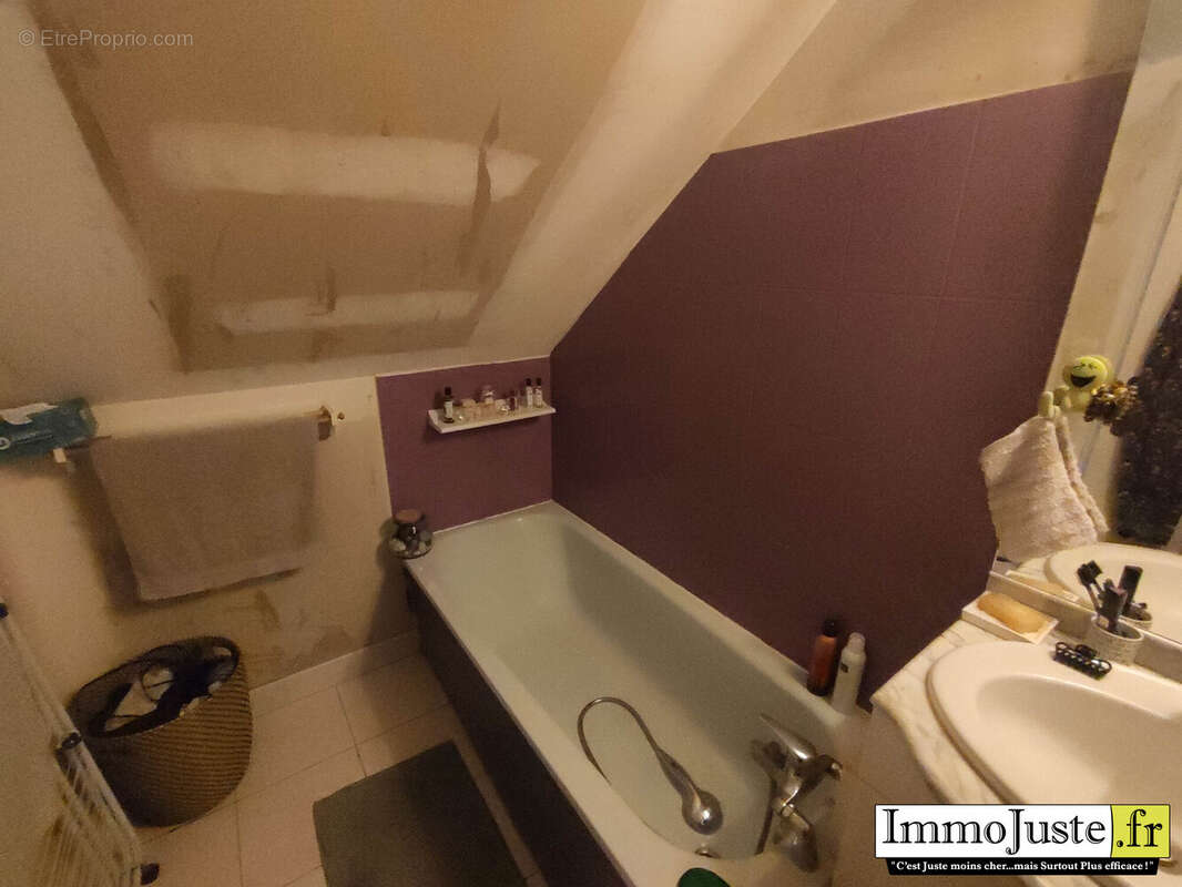 Appartement à LES ESSARTS-LE-ROI