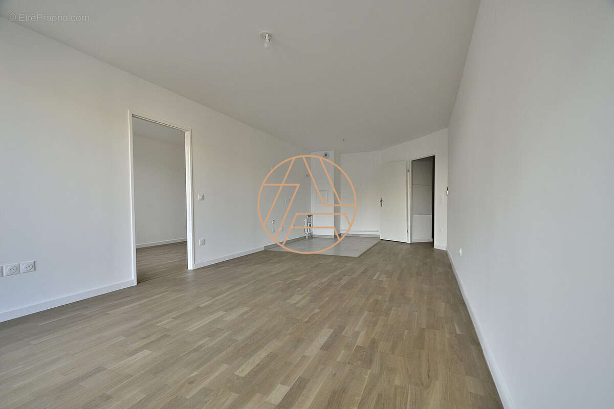 Appartement à SAINT-MAUR-DES-FOSSES