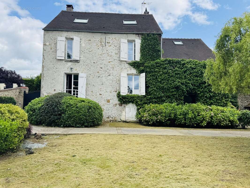 Maison à SAINT-WITZ