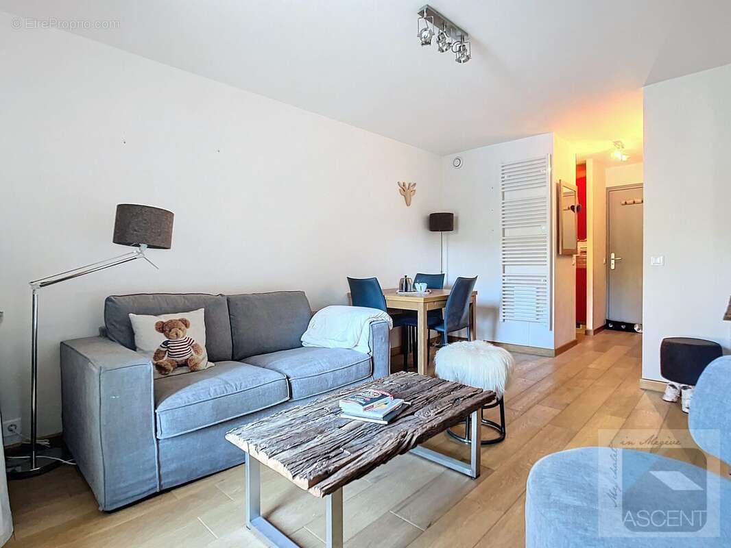 Appartement à DEMI-QUARTIER