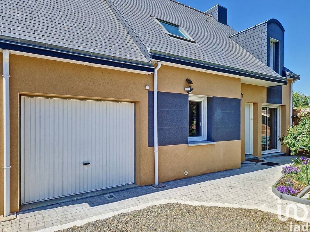 Photo 1 - Maison à COMBOURG