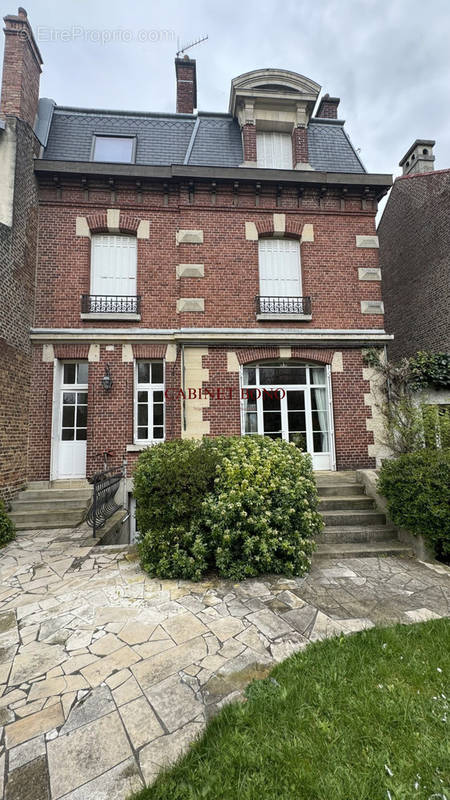 Maison à CHAUNY