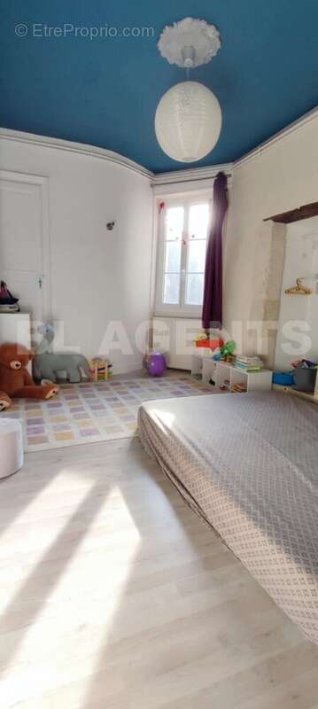 2b694225-85b4-4246-bcf2-396a32aac209 - Copie - Maison à ECOUCHE