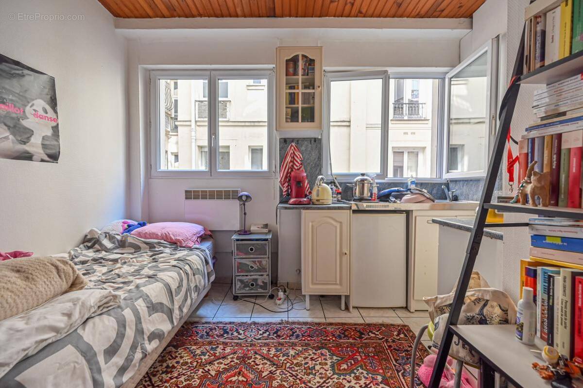 Appartement à PARIS-10E