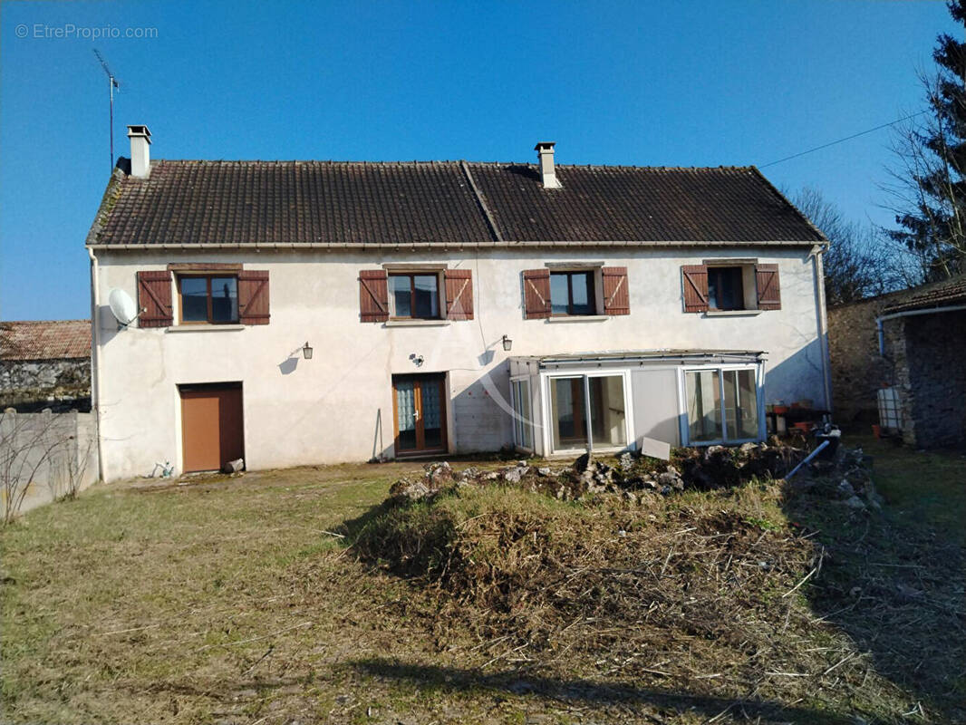 Maison à VARREDDES