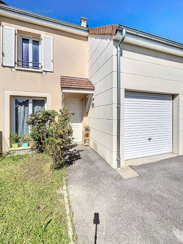 Maison à VILLECRESNES