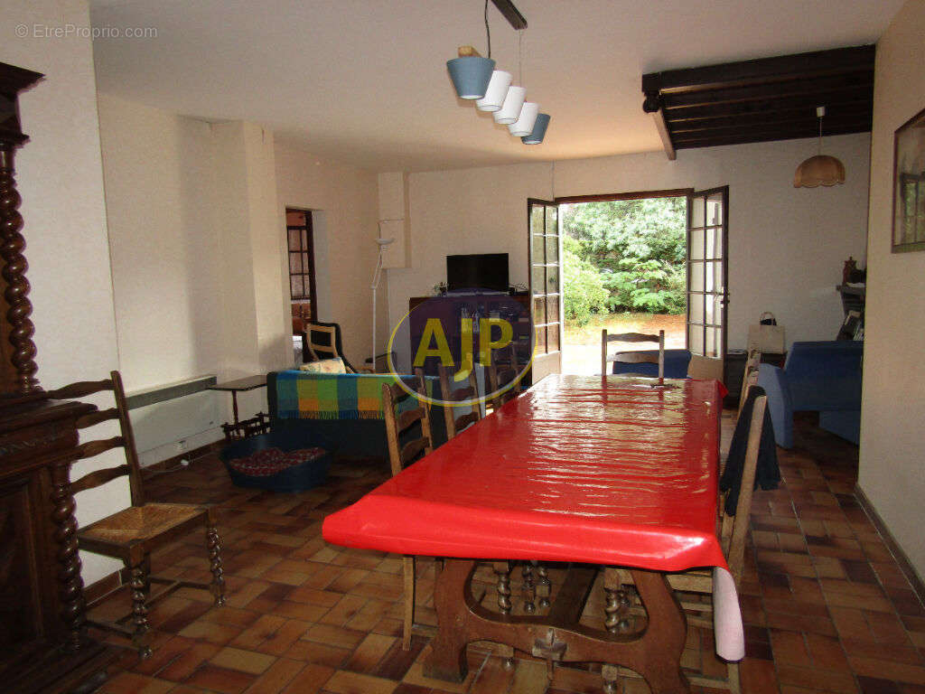 Maison à LACANAU
