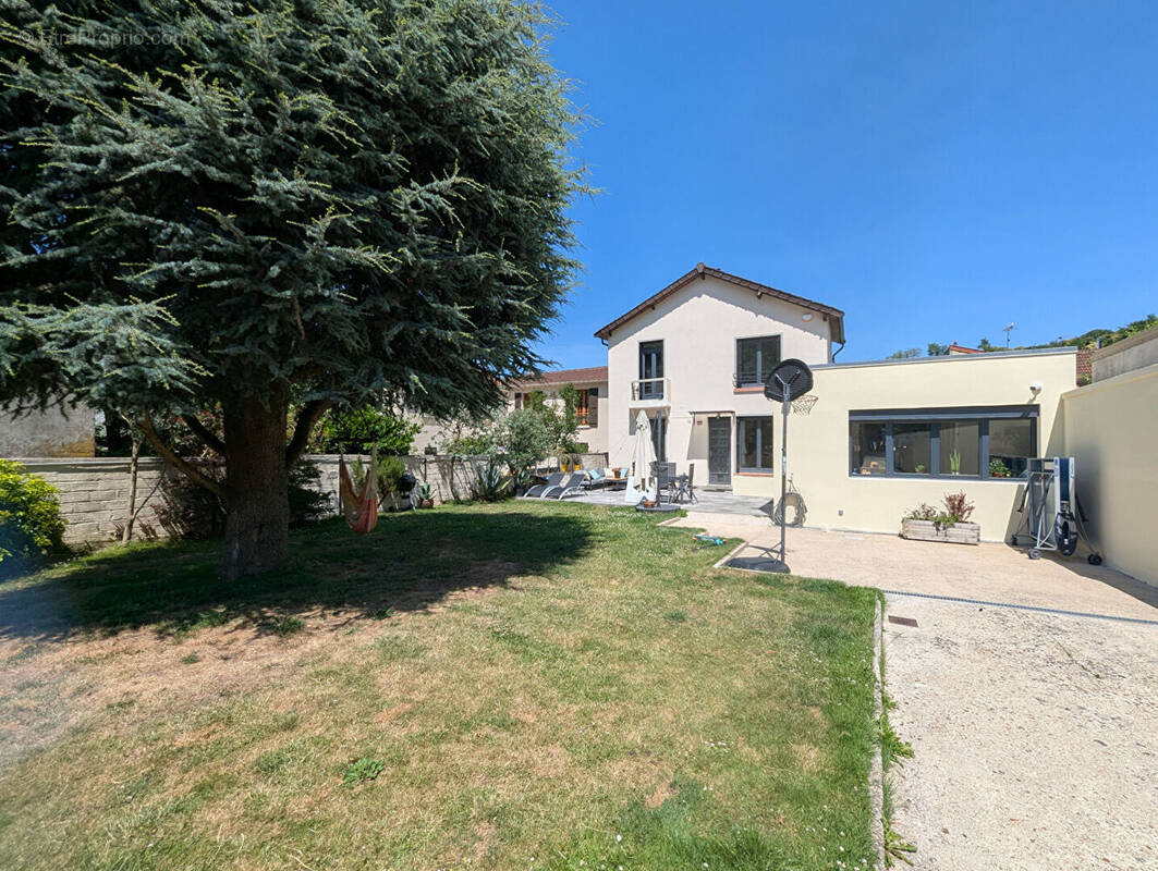 Maison à VELIZY-VILLACOUBLAY