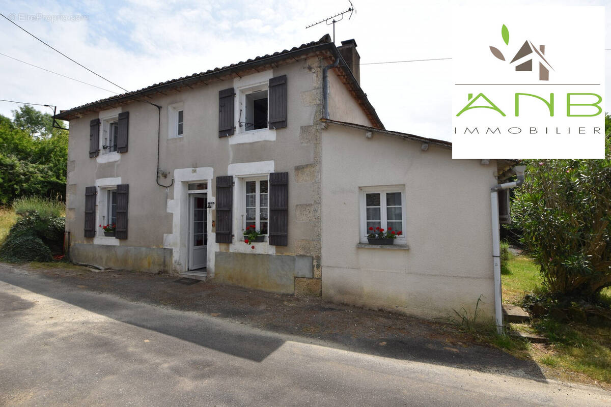 Maison à ECURAS