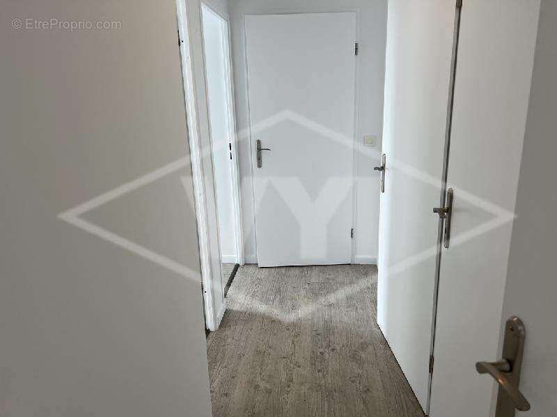 Appartement à COMBS-LA-VILLE