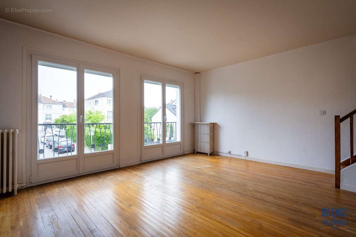 Maison à VILLEPREUX