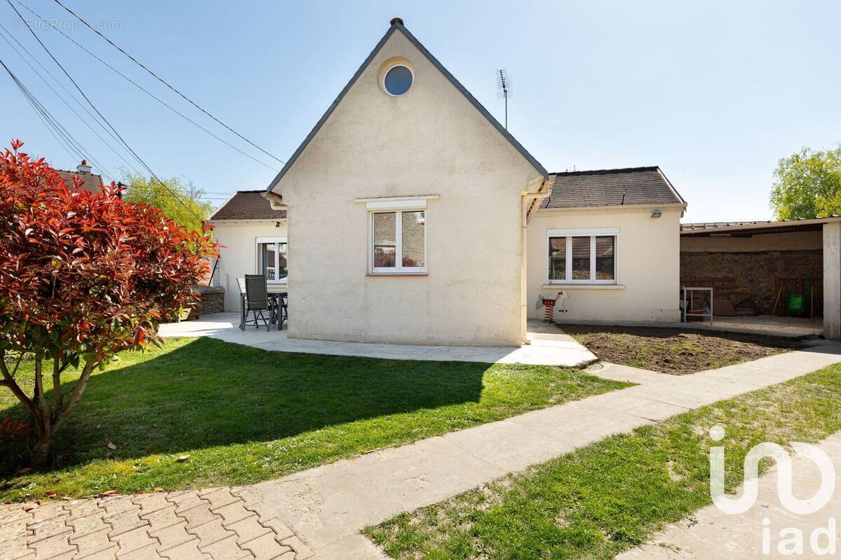 Photo 1 - Maison à SERMAISE