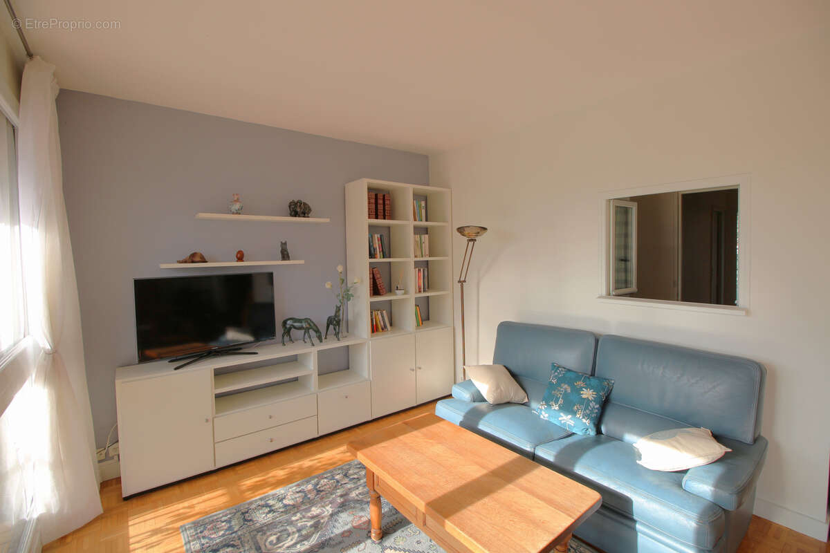 Appartement à SAINT-MAUR-DES-FOSSES