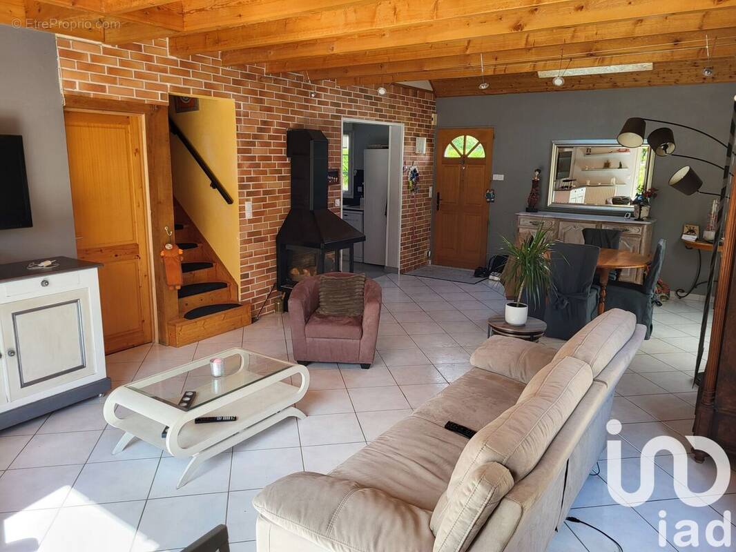 Photo 1 - Maison à LUYNES