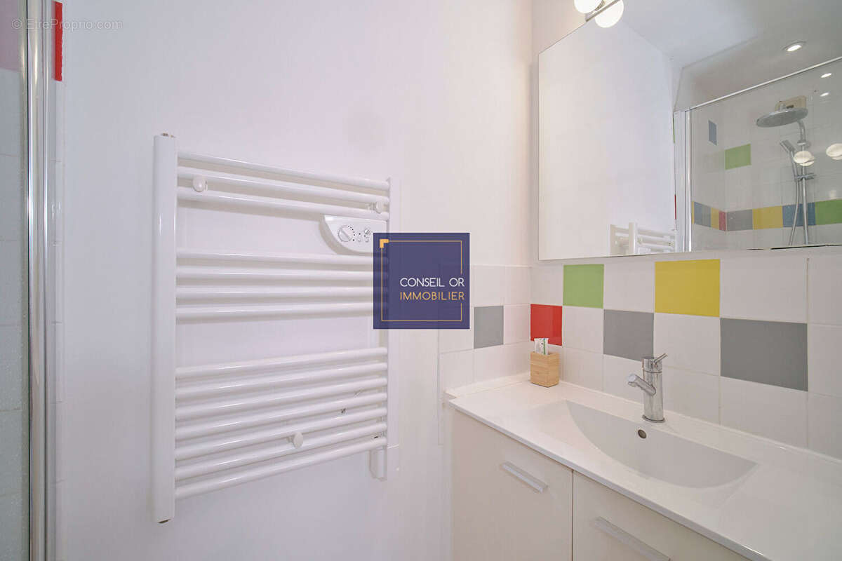 Appartement à SAINT-GENIS-LAVAL