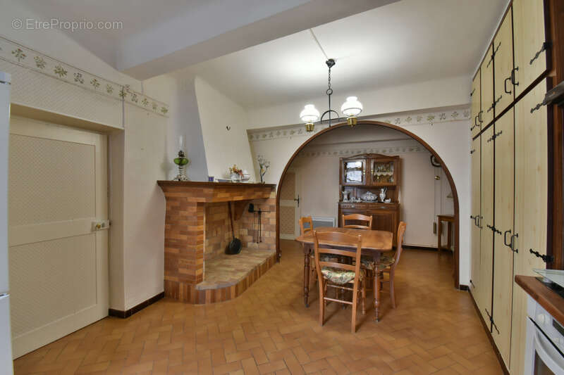 Maison à MEZEL