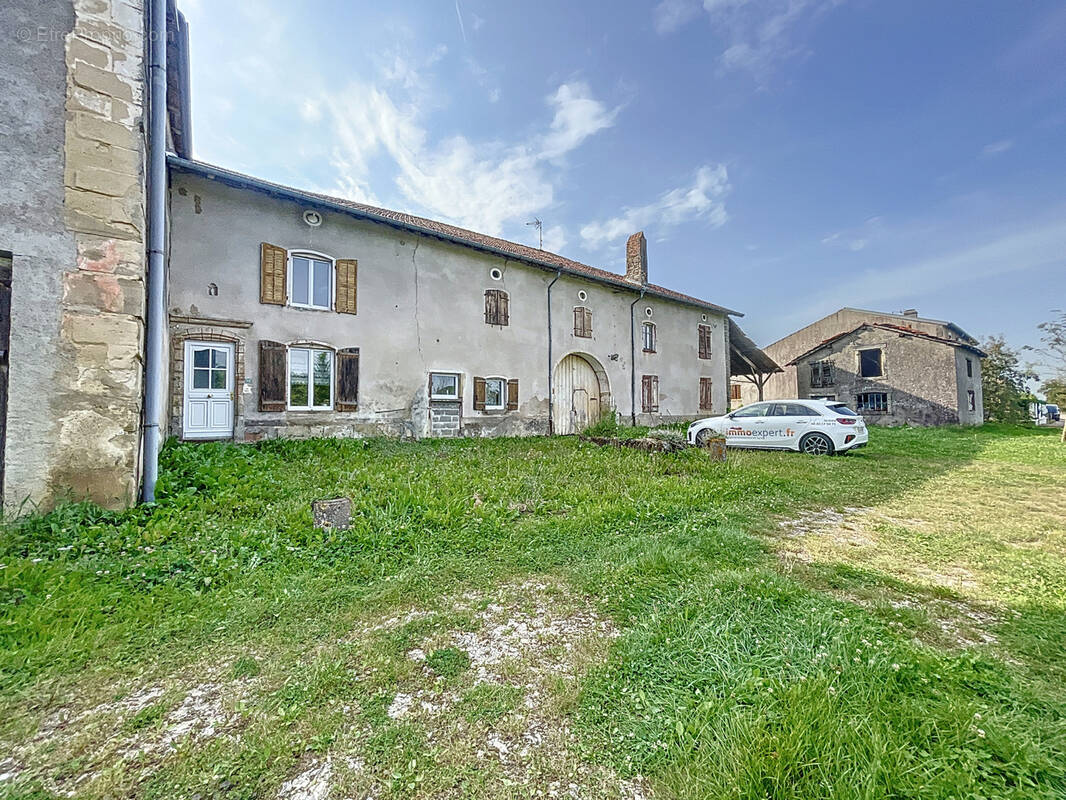 Maison à HAGECOURT
