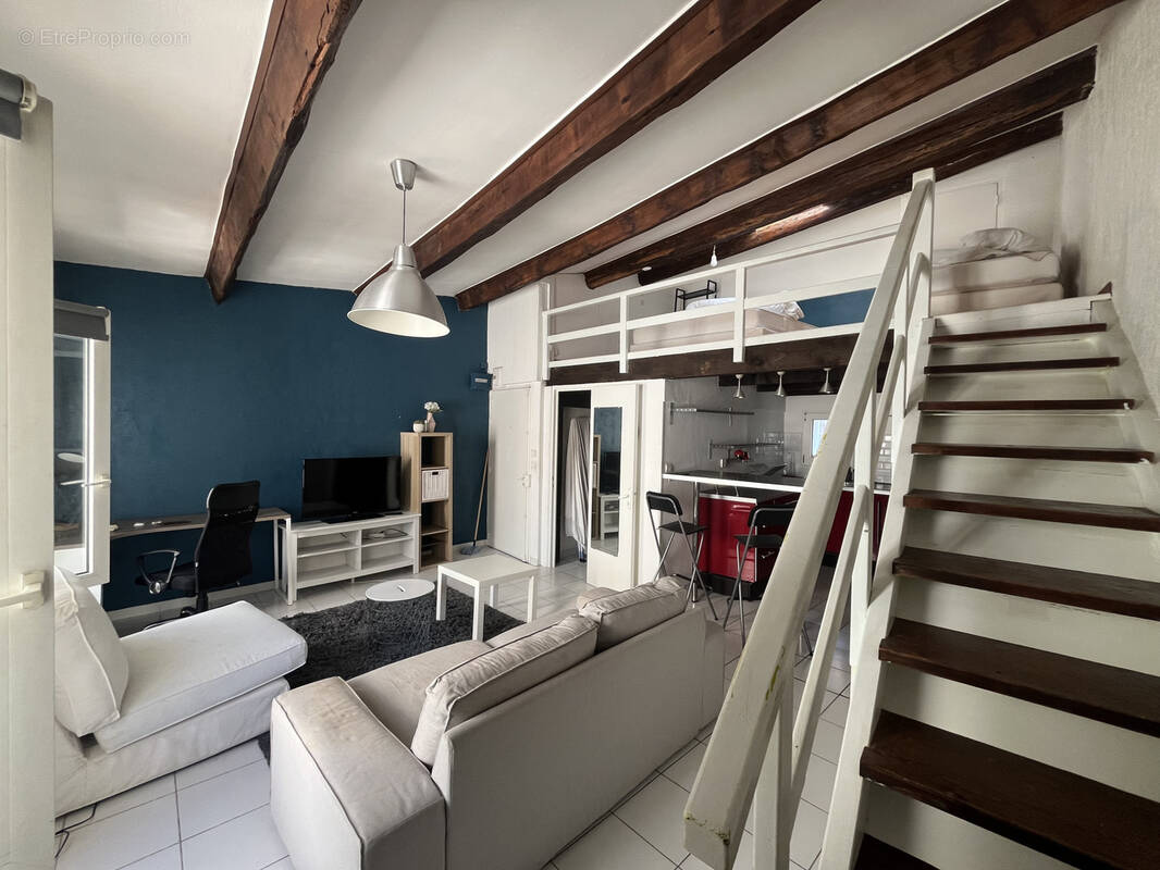 Appartement à MARSEILLE-7E