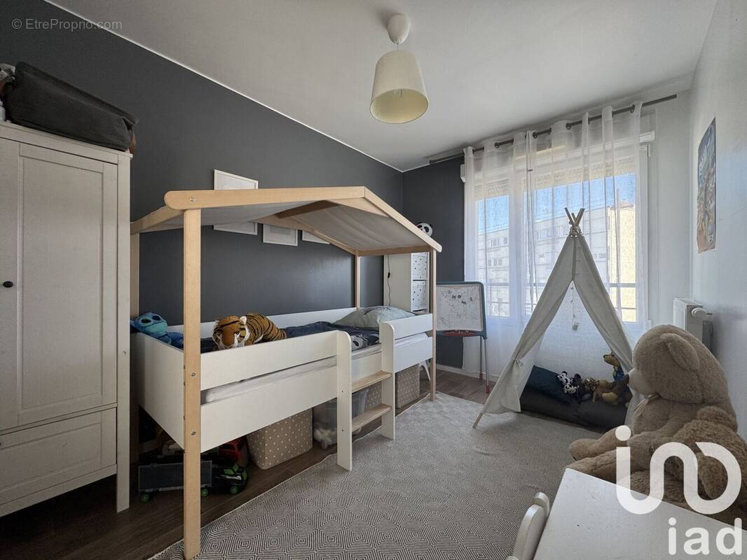 Photo 1 - Appartement à LES ULIS