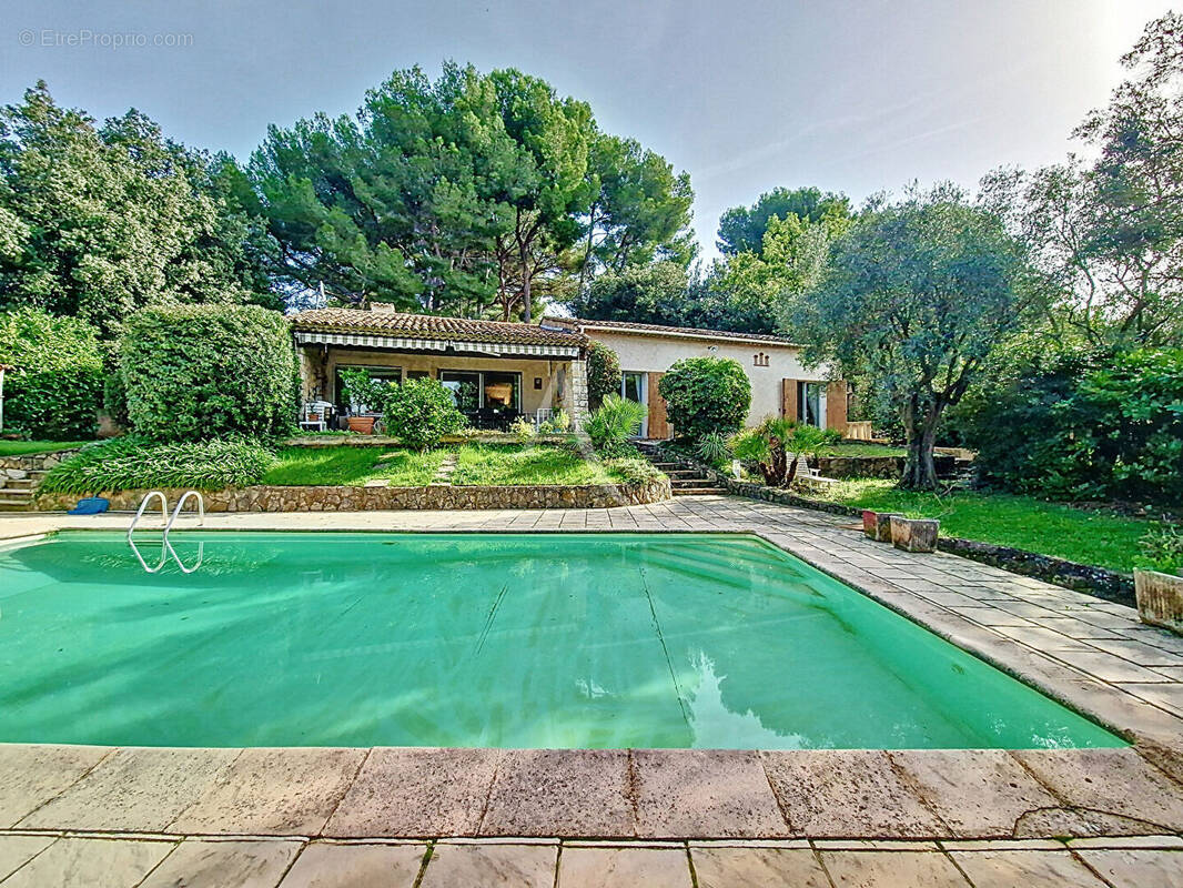 Maison à MOUGINS
