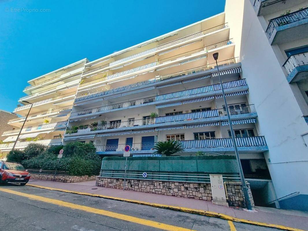 Appartement à LE CANNET