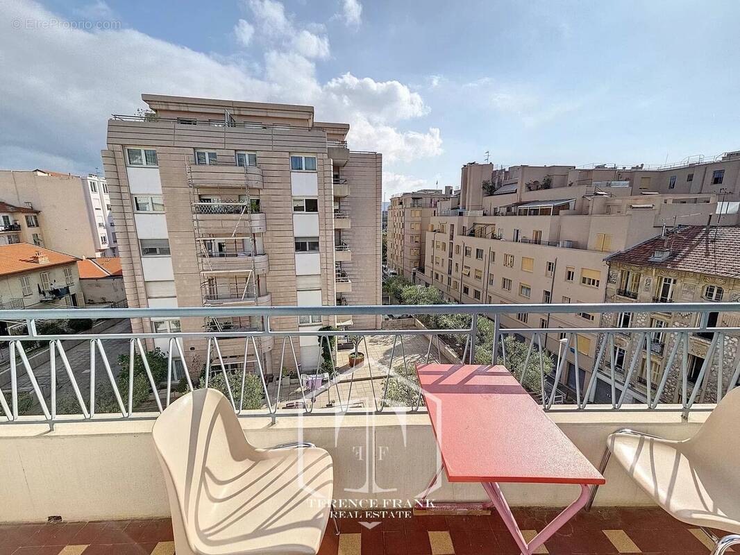 Appartement à NICE