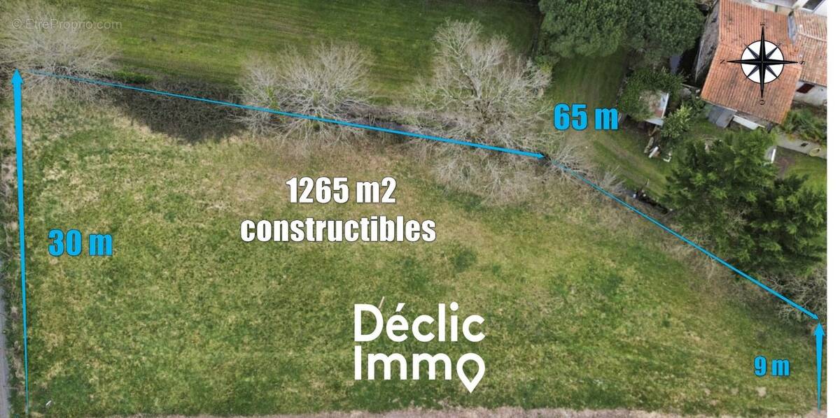 Terrain à MOUTIERS-LES-MAUXFAITS