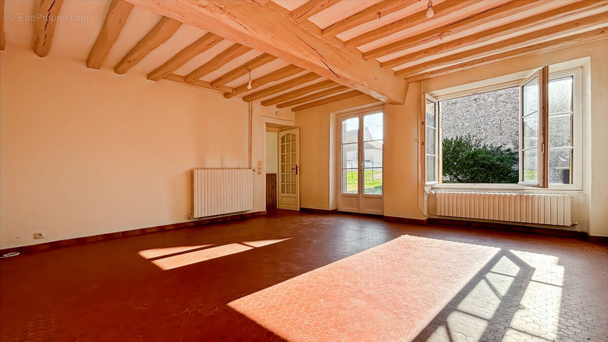 Maison à ETAMPES
