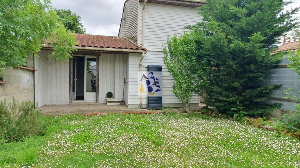 Maison à TOUVRE