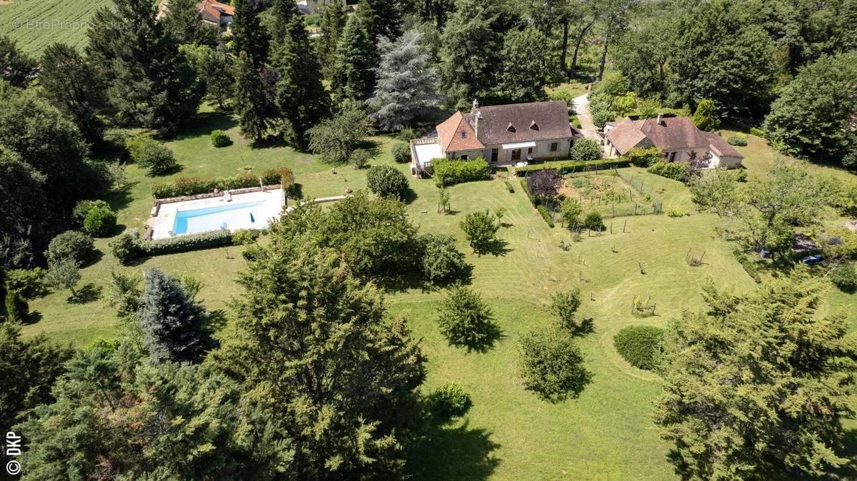 Maison à GOURDON