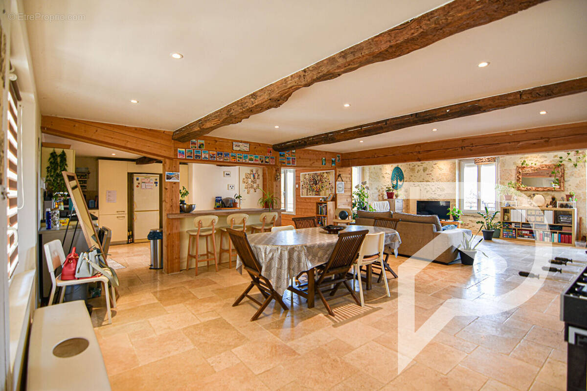 Maison à MONTESTRUC-SUR-GERS