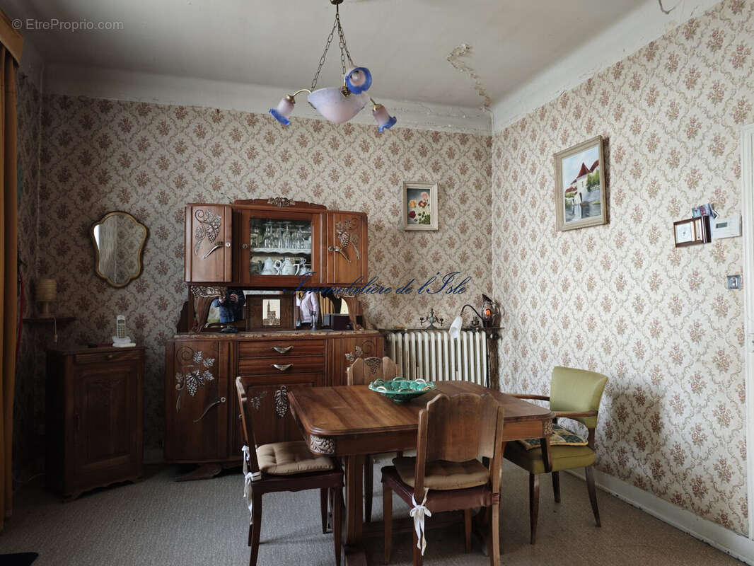 Salle à mager - Maison à PERIGUEUX