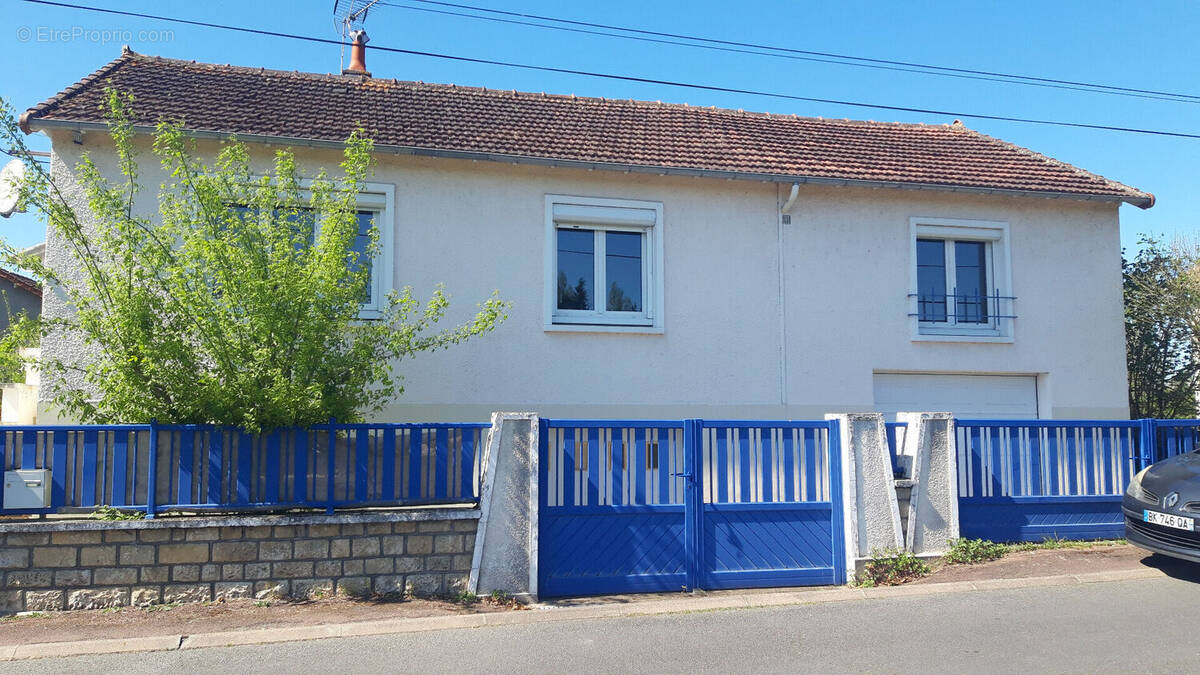 Maison à CHATELLERAULT