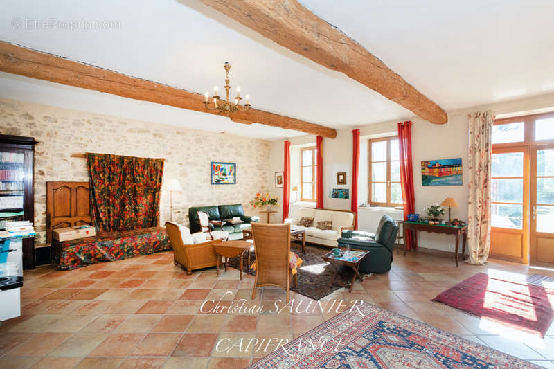 Maison à LA POMAREDE