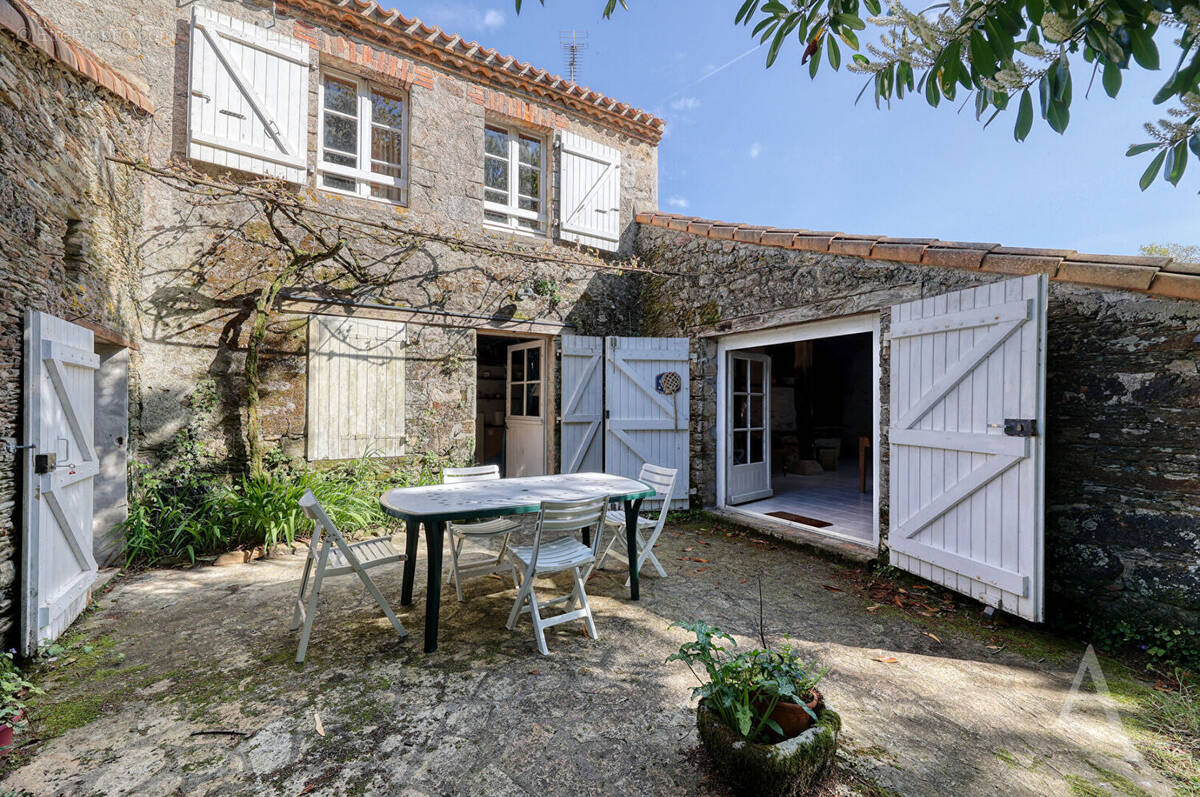 Maison à LEGE