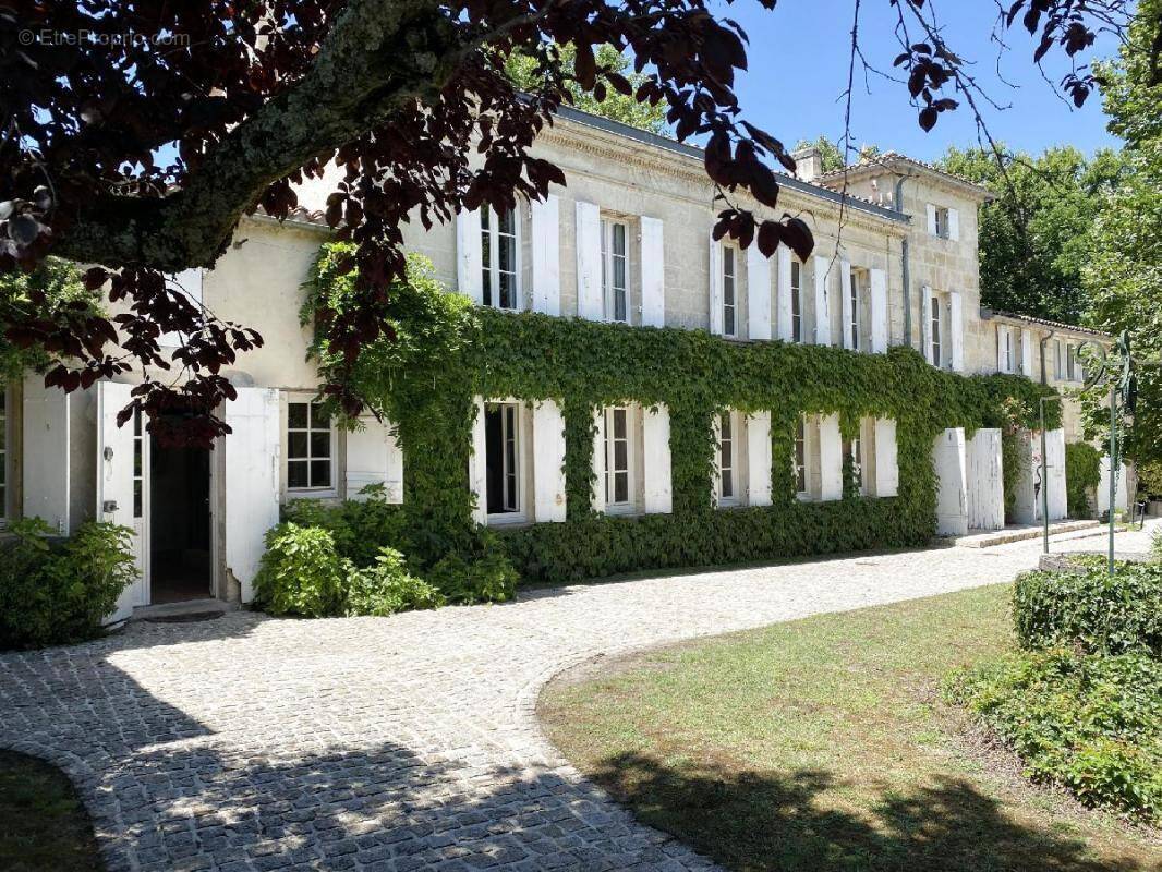 Maison à IZON
