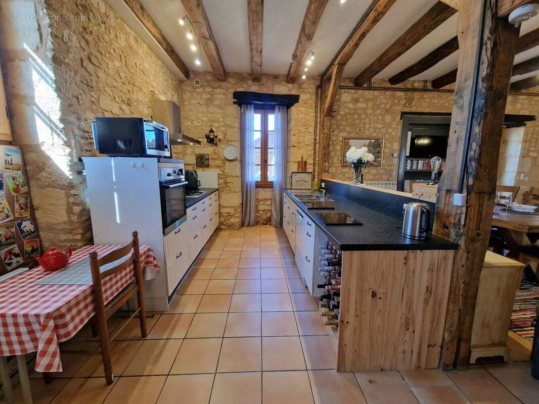 Maison à BEAUMONT-DU-PERIGORD